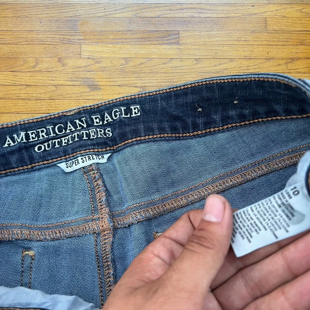 American Eagle Super Stretch Cut Off Denim Shorts Dark Wash Womens Size 10 Long